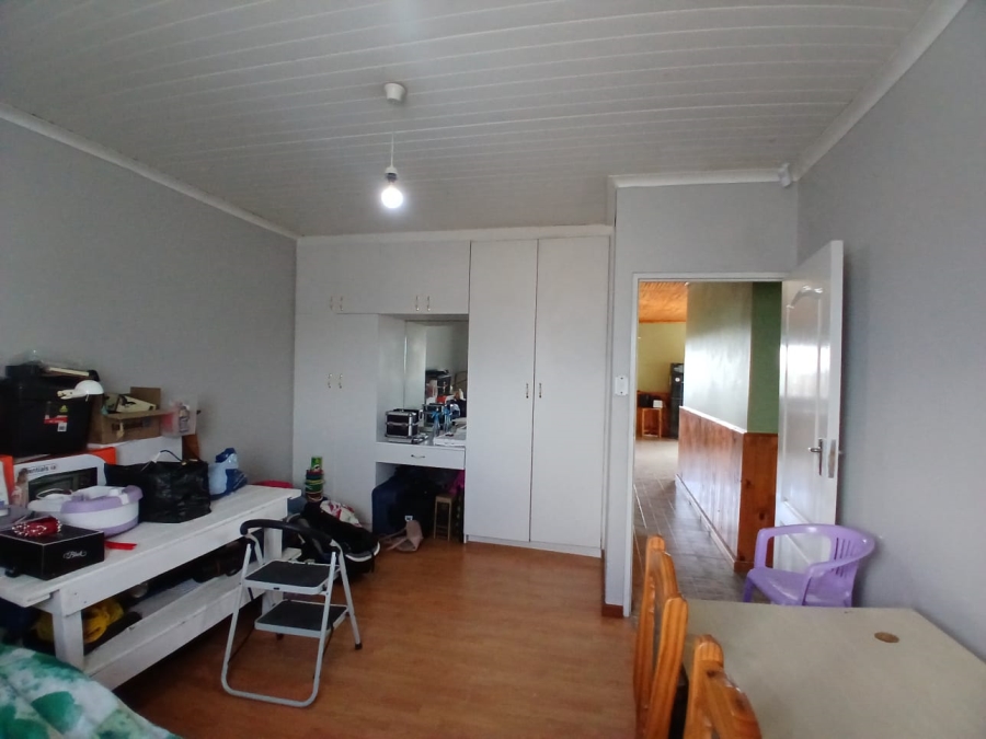 4 Bedroom Property for Sale in Devon Park Western Cape